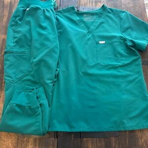 Figs hunter green Scrub Set